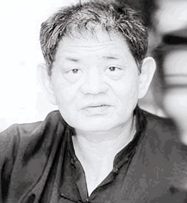 100多位情妇,每年包养费上亿元,九女同床比韦小宝的故事还精彩