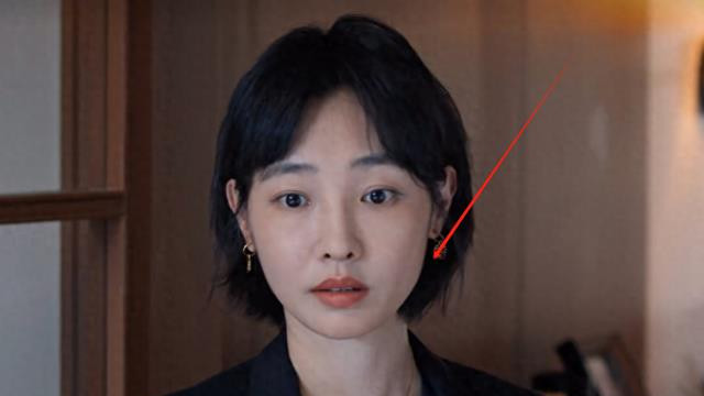 一屋子专业演员，硬是演不过蒋欣一个跨界的工人，糊不是没原因的