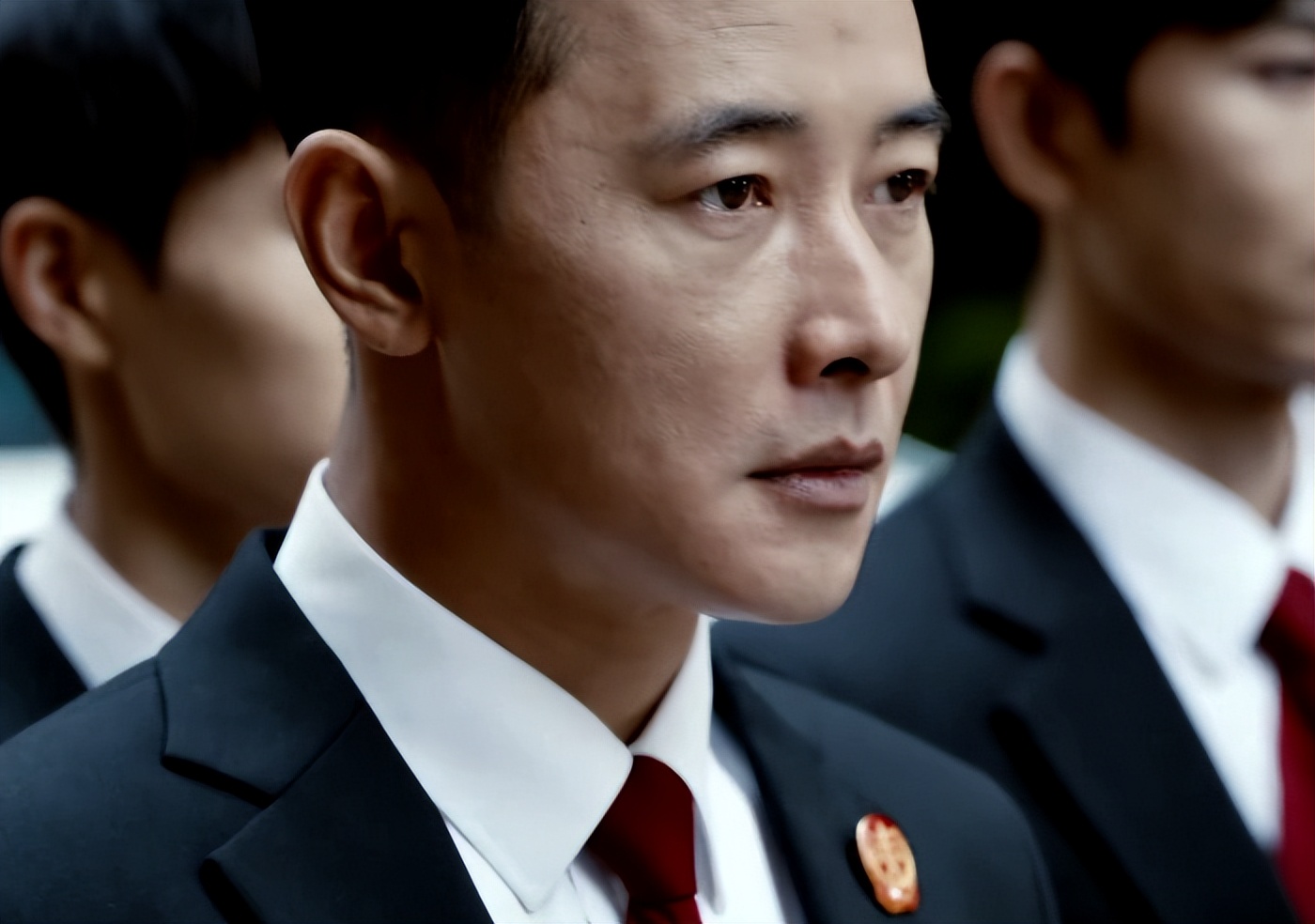 央视开播!又一公安大剧来袭,老戏骨云集,这央视黑马剧熬通宵也要追