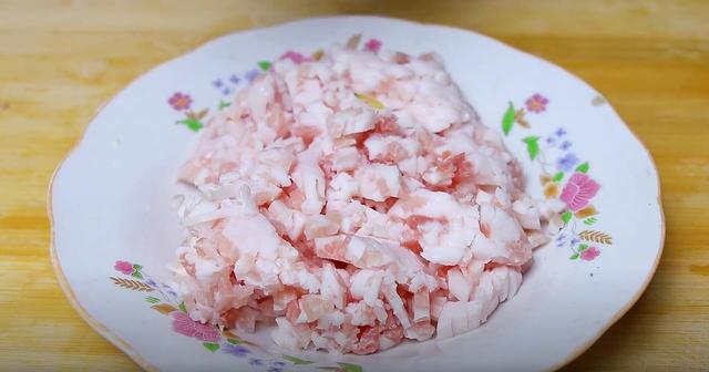 秋天到了多吃这馅饺子,教你调馅方法,鲜嫩营养不油腻,太香了