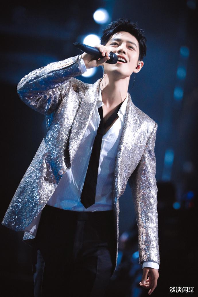 谁懂？肖战非炫技歌声赢得“亿”万观众喜爱，其实优秀早潜入人心