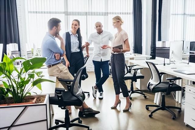 45岁大姐炒菜爱放大蒜，去医院检查后，医生惊讶：你平时咋吃的？