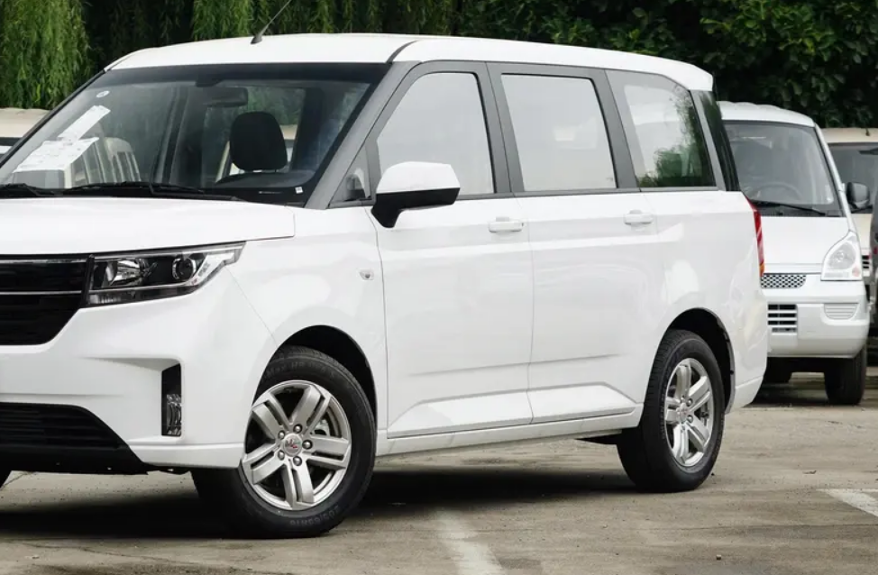 口碑最好国产SUV，大七座才卖4.8万，比比微型电动车更便宜