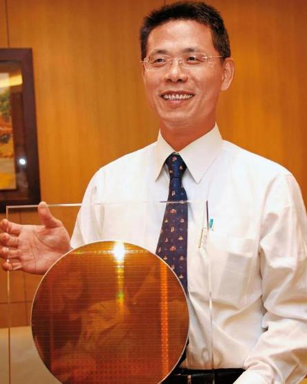 美国发出全球通缉令,逮捕中国芯片科学家陈正坤,现在怎么样了