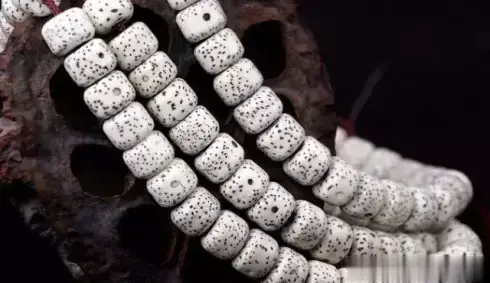 再戴这些串,脸都丢到姥姥家了