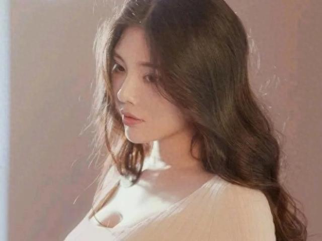 徐冬冬大胆宣称：她很喜欢自己120斤的体重，让人看到不一样的她