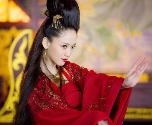 王晶我服你了！张雨绮演东方不败就算了，看到令狐冲更是心情复杂