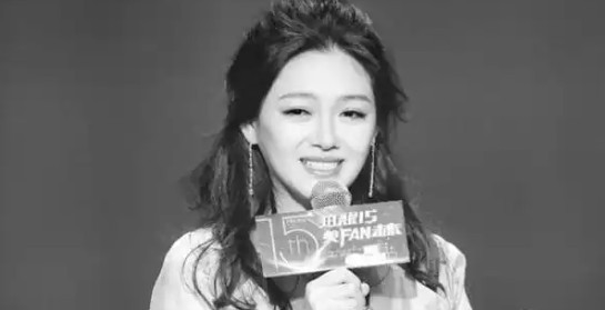 又改树葬？邻居质问小S为何骨灰不放自己家，争家产的心思太明显