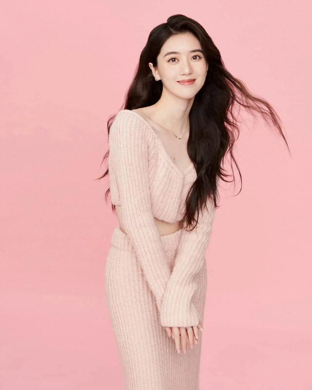 李凯馨:温柔的冬色,浪漫旖旎 ???