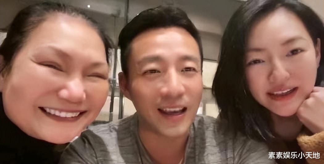 S妈痛哭控诉汪小菲:欠钱是事实,今生不还来生还,心脏受不了