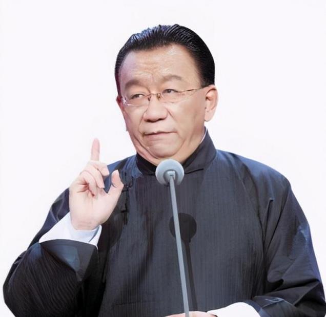 侯耀华“后院”起火!女徒弟身着清凉给徐少华伴舞,合照搔首弄姿