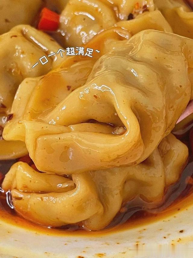 头伏吃饺子，白菜芹菜靠边站，这个馅最好，清热下火全家都爱吃