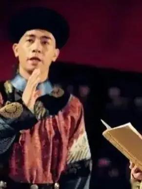 陈小春这是怎么了？才57岁就断崖式衰老，韦小宝再也回不来了！