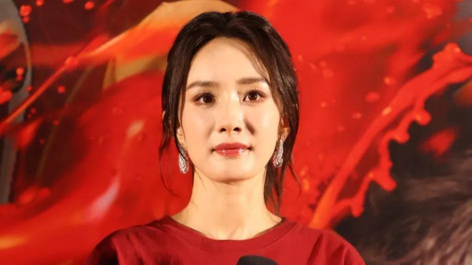 杨幂五一档新片被质疑注水！预售排名倒数，预测票房不过亿回本难