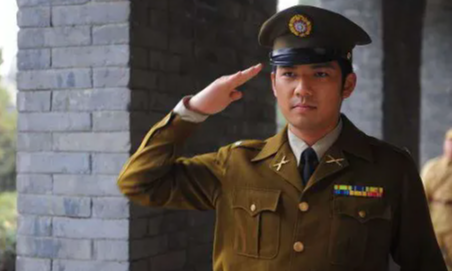 31集谍战大作来袭,潜伏英雄舍生忘死,敌我暗战,错综复杂