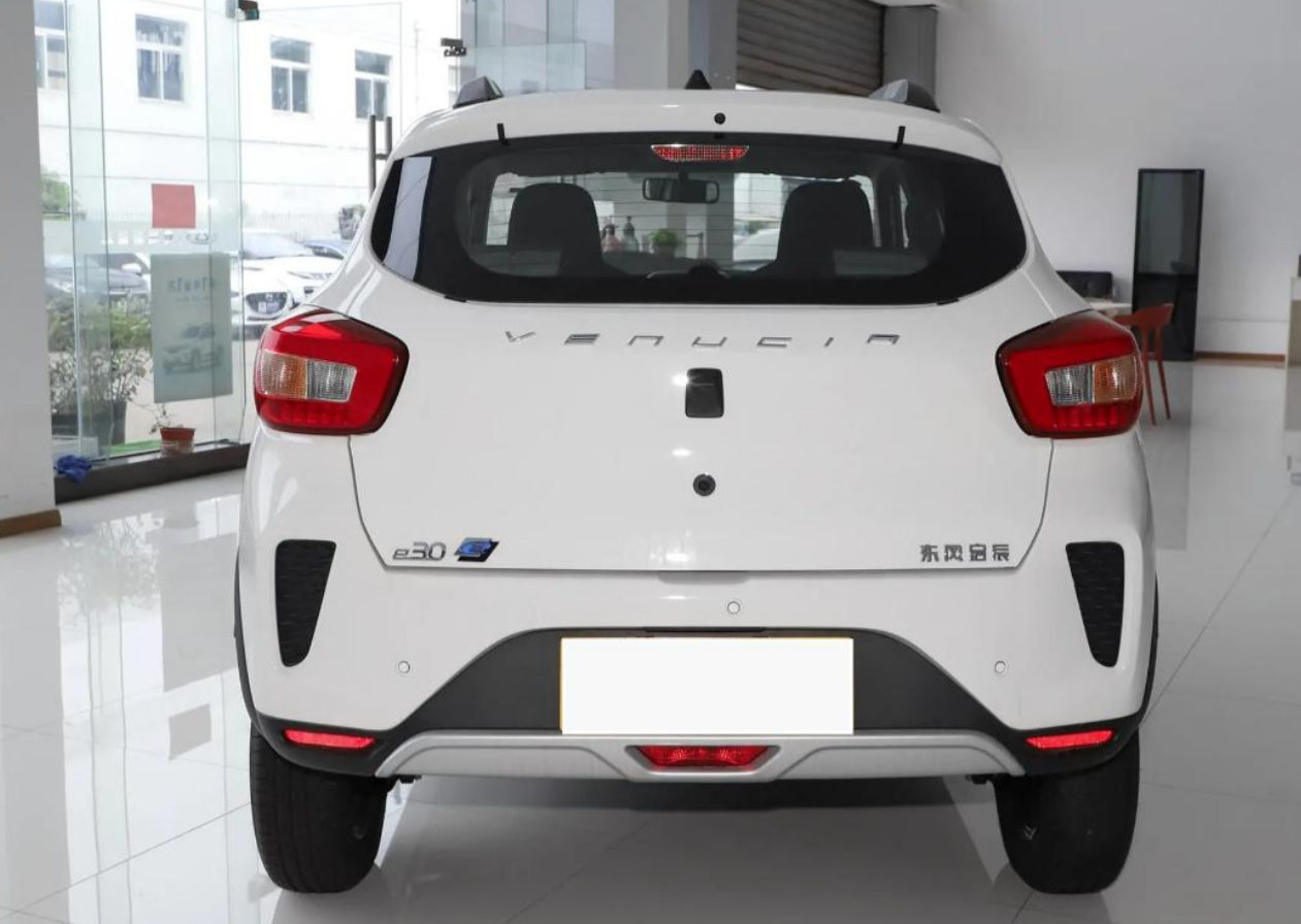 当初卖到7.24万，如今只卖3.58万，续航301km，依旧无人问津