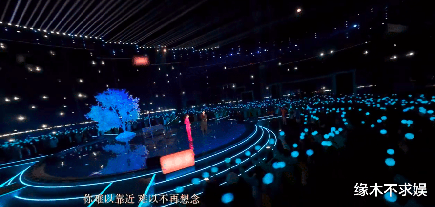 2025跨年晚会：湖南卫视假唱如故，江苏卫视真唱难听，央视真大气