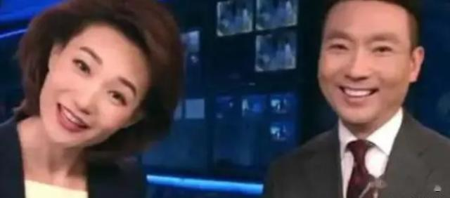 央视主持人李梓萌竟戴假发工作20年,摘下假发后网友都惊呆了!