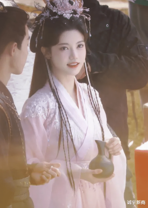 优酷首播！原本冲男主张彬彬来的，最后却被两大新晋古装女神惊艳了