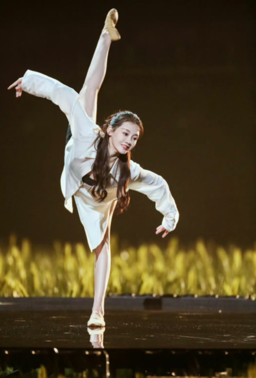 苗苗|苗苗救场《跑男》,三岁女儿活泼外向黏上雨琦,孟子义发文感谢