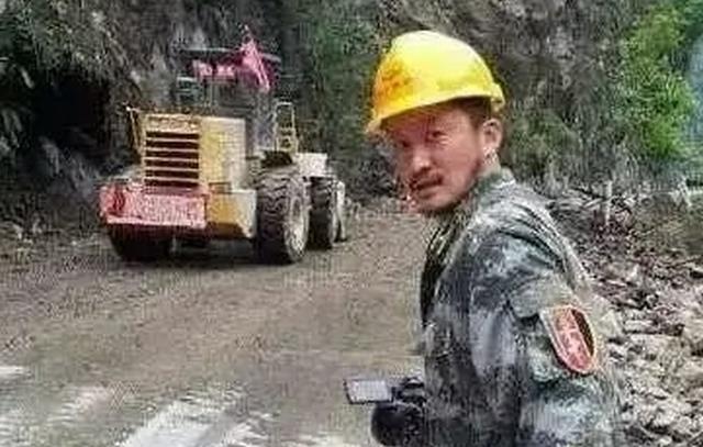 打了十几年爱国幌子的吴京,如今却遭人疯狂嘲讽,他到底做了什么