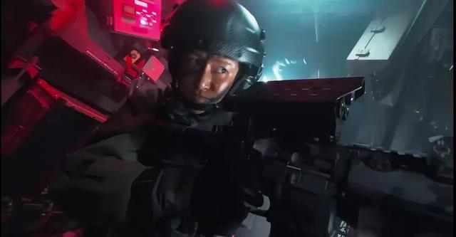 《蛟龙行动》预告7大细节解析，它和《红海行动》有何不同？