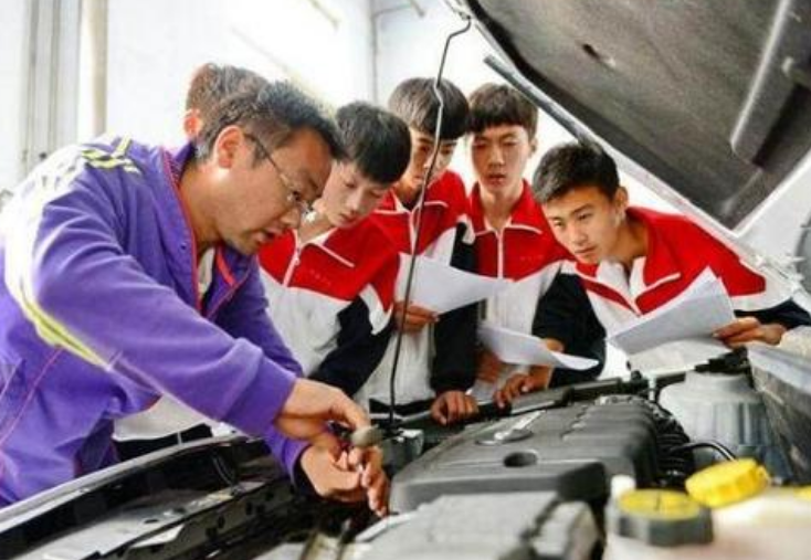 孩子为什么非要上普高？班主任只用4句话！家长服气，孩子警醒！