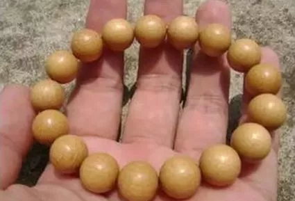 最硬的手串，不仅好看还能防身！你猜是啥？