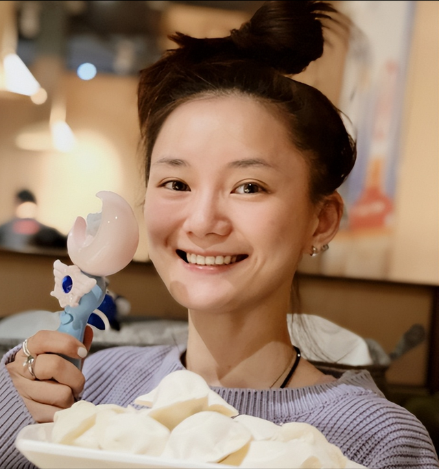 曾经的“国民初恋” 如今年近40未婚未育居无定所,反让所有人羡慕