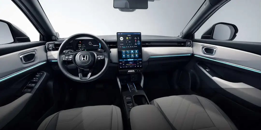 本田终听劝!双层玻璃、BOSE音响,后排当床睡,入门即满配,车主狂赞!