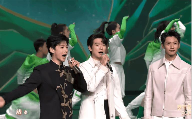 2024湖南中秋晚会:看到阵容名单后,难掩激动泪水,想看的都来了