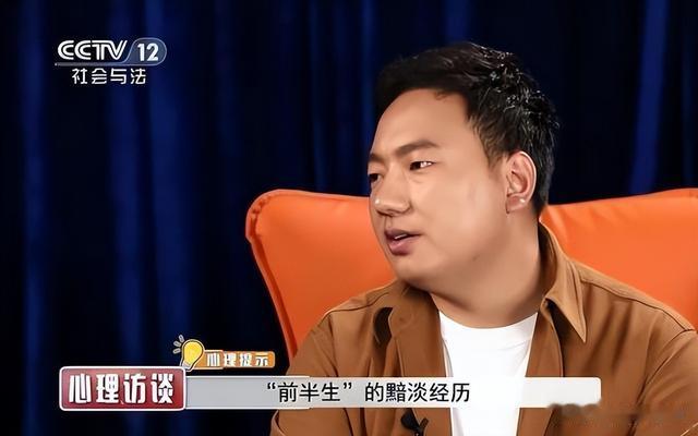 奔跑吧兄弟|31岁登春晚爆红后，他第一件事，就是连夜回家给女儿扫墓
