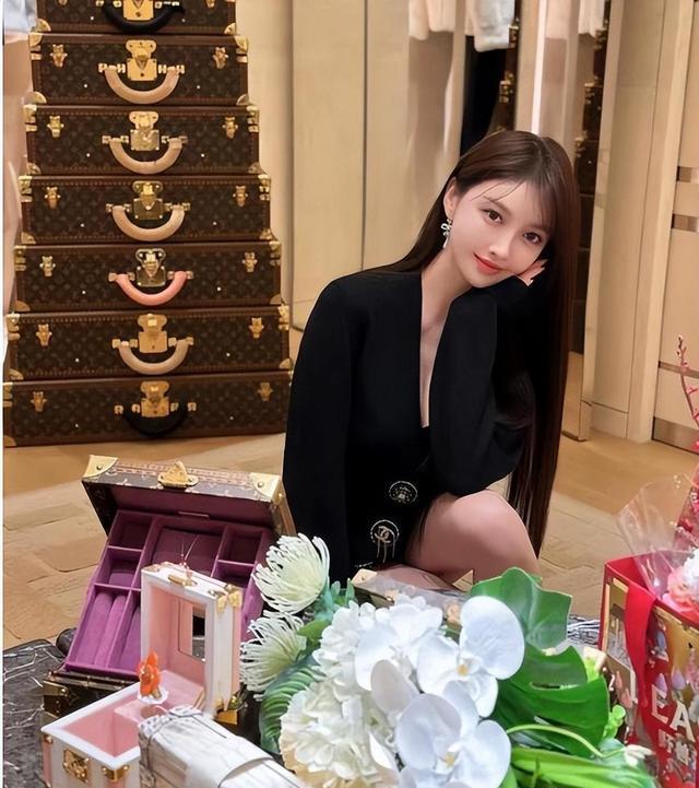 叶珂被扒名媛培训班毕业，晓明哥掉入了Amy姐的美人坑，网友炸了