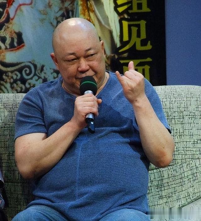 金超群：演超过800集包青天，66岁患脑瘤隐退，身高缩水体重骤降