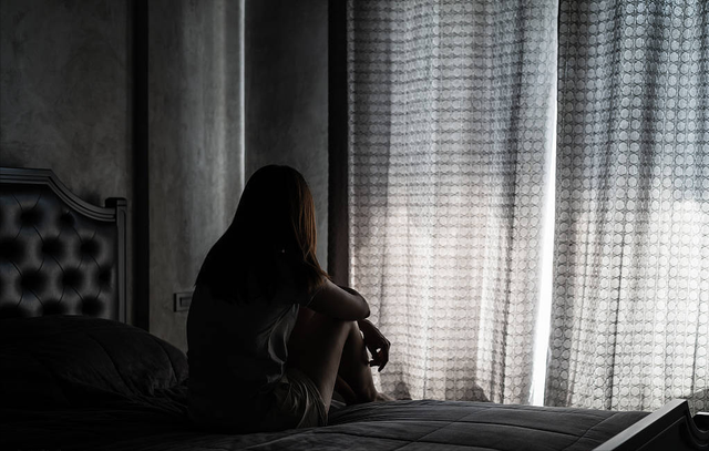 985毕业生当“蹲族”：不打算就业在家考公，实际却是打9个月游戏