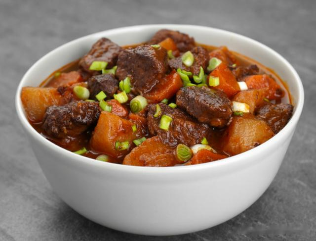 它是肉腥味的“克星”，不管炖什么肉，3斤肉放2克，肉嫩还不腥