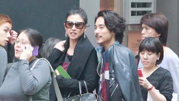 他是林子祥儿子，38岁喜结连理，拍拖7年带球上车，与继母关系好