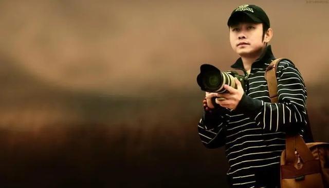 这一次,将2600万演唱会收入全部捐出的刀郎,已经走上另一条大道