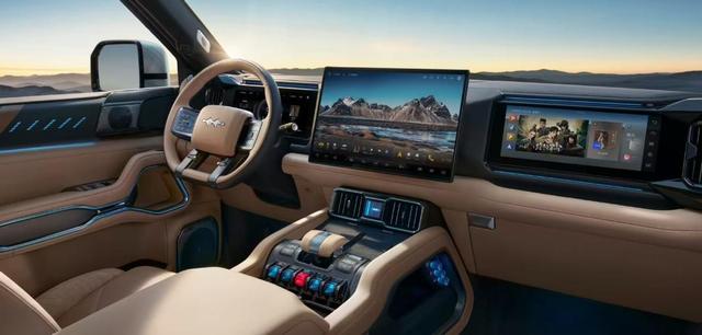 华为智驾+云辇-P，能文能武，方程豹豹8售价37.98万元