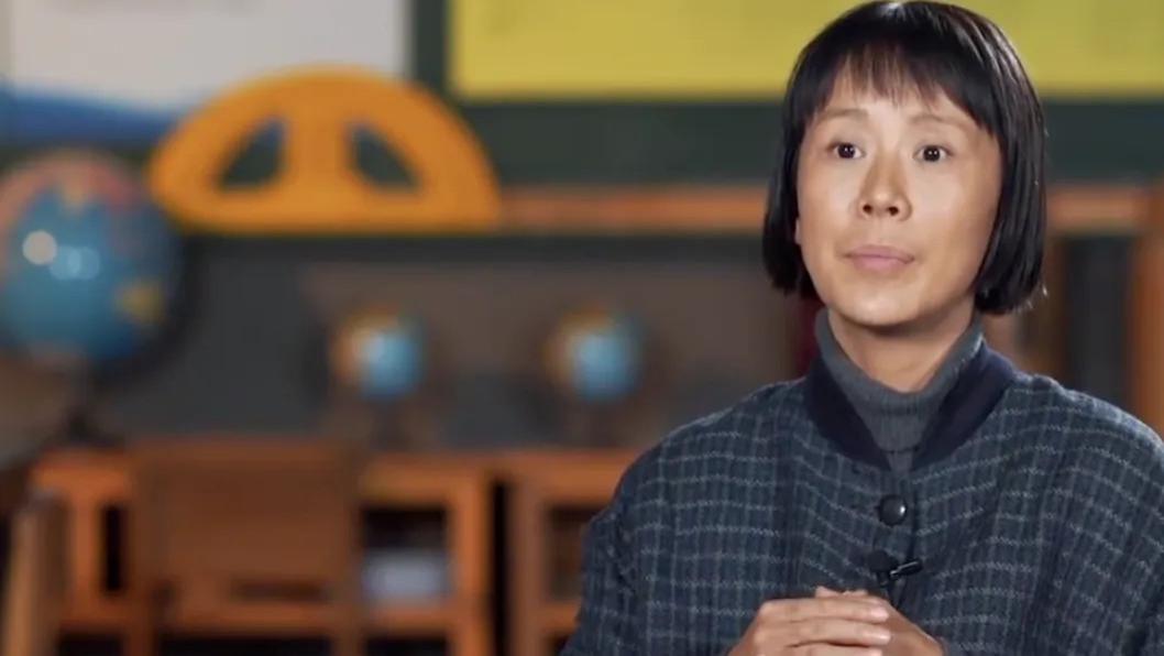 同样都是饰演张桂梅校长，宋佳被网友群赞，海清为啥被群嘲？