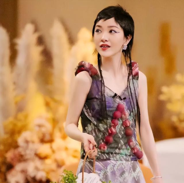 一则爆料,揭穿了郭采洁的真实处境,嫁给这样的男人图什么?