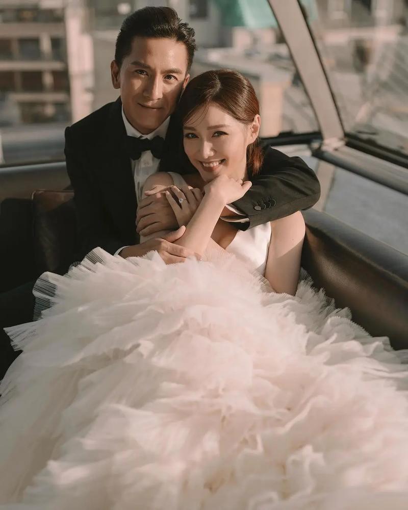 马国明汤洛雯婚礼细节：爱与祝福的交织