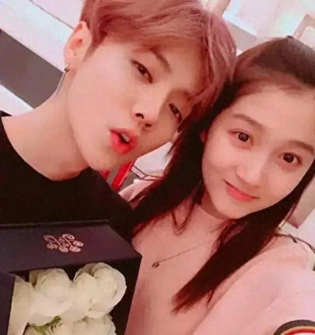 鹿晗关晓彤官宣喜讯！恭喜，终于等到这一天！