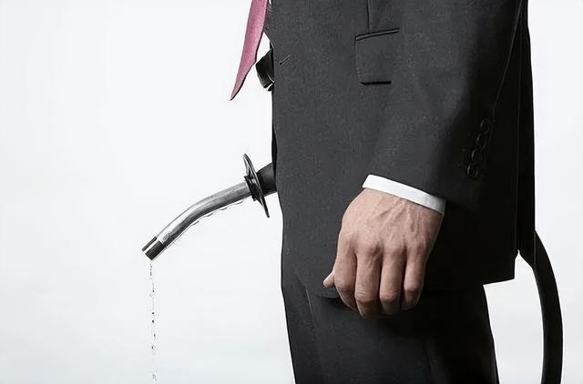 湿热入肝胆，有心也难起！中医两步荡尽湿热，重回巅峰时刻！