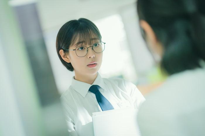 首尔大学毕业成为女星，她是正在崛起的演艺新人，出道之前已出名