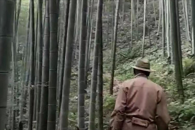 潘云峰:因为穷老婆和他离婚,靠手工竹编爆火,提前还清20年房贷