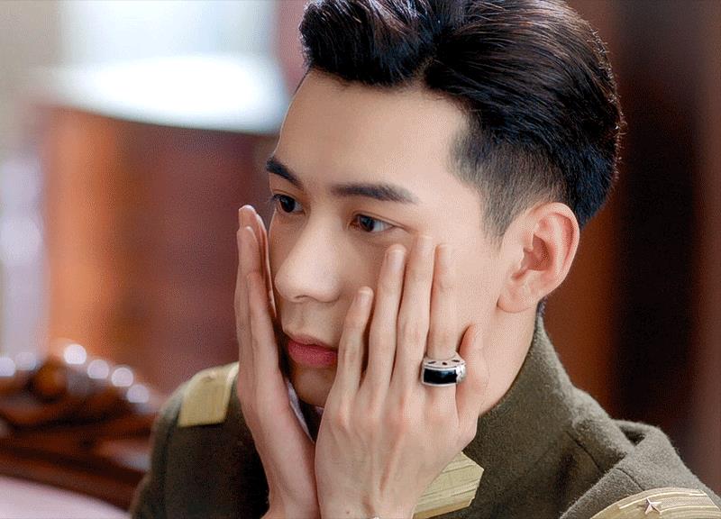 平心而论,内娱真正的绝色美男只有12位,他们酷帅雅痞,清新性感