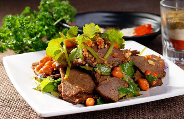 男性常吃5种高锌食物，为“男性之宝”，精力更充沛，提高免疫力