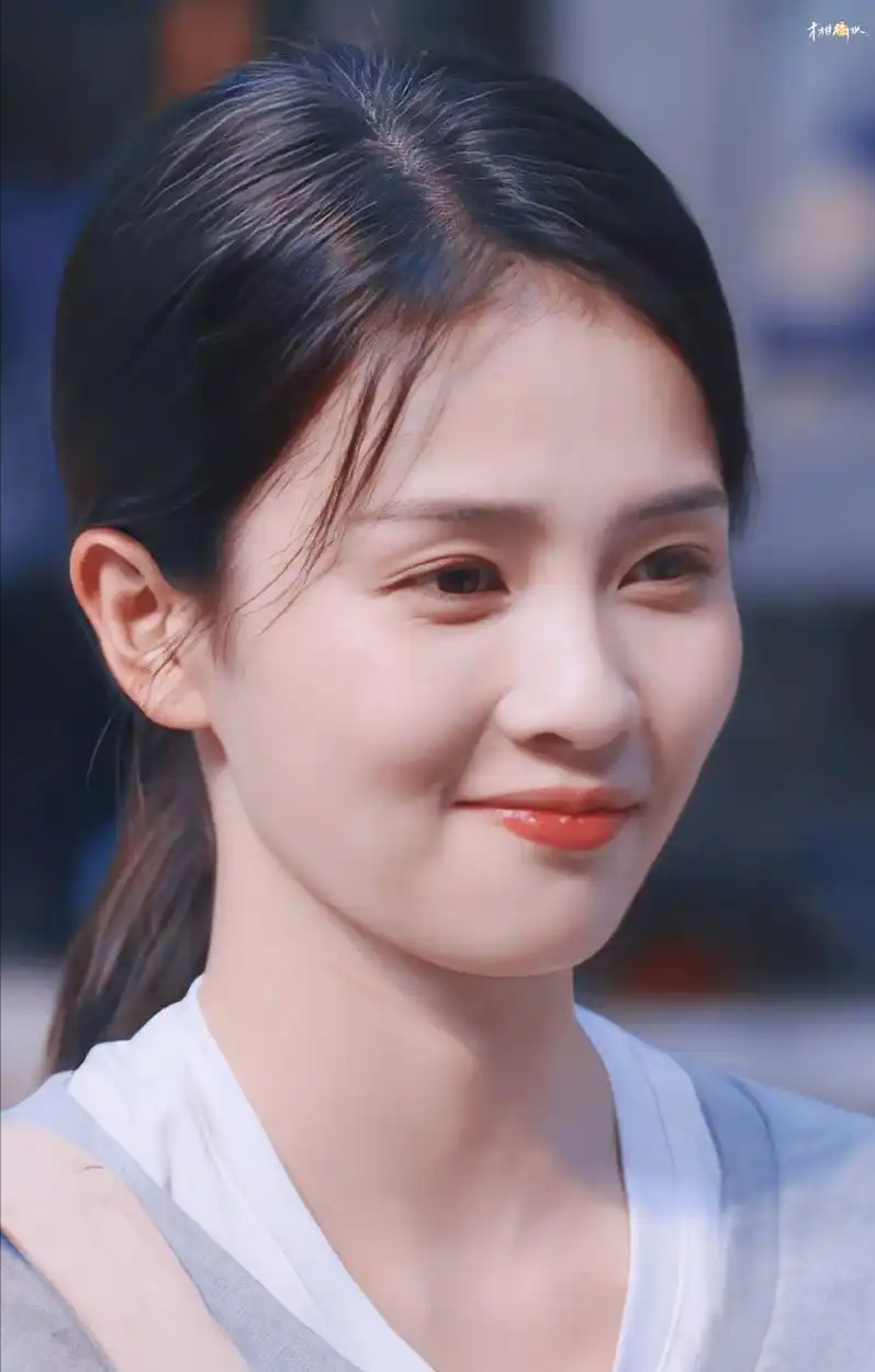 白鹿真的好丰盈,模特转型演技派,实力终获认可!