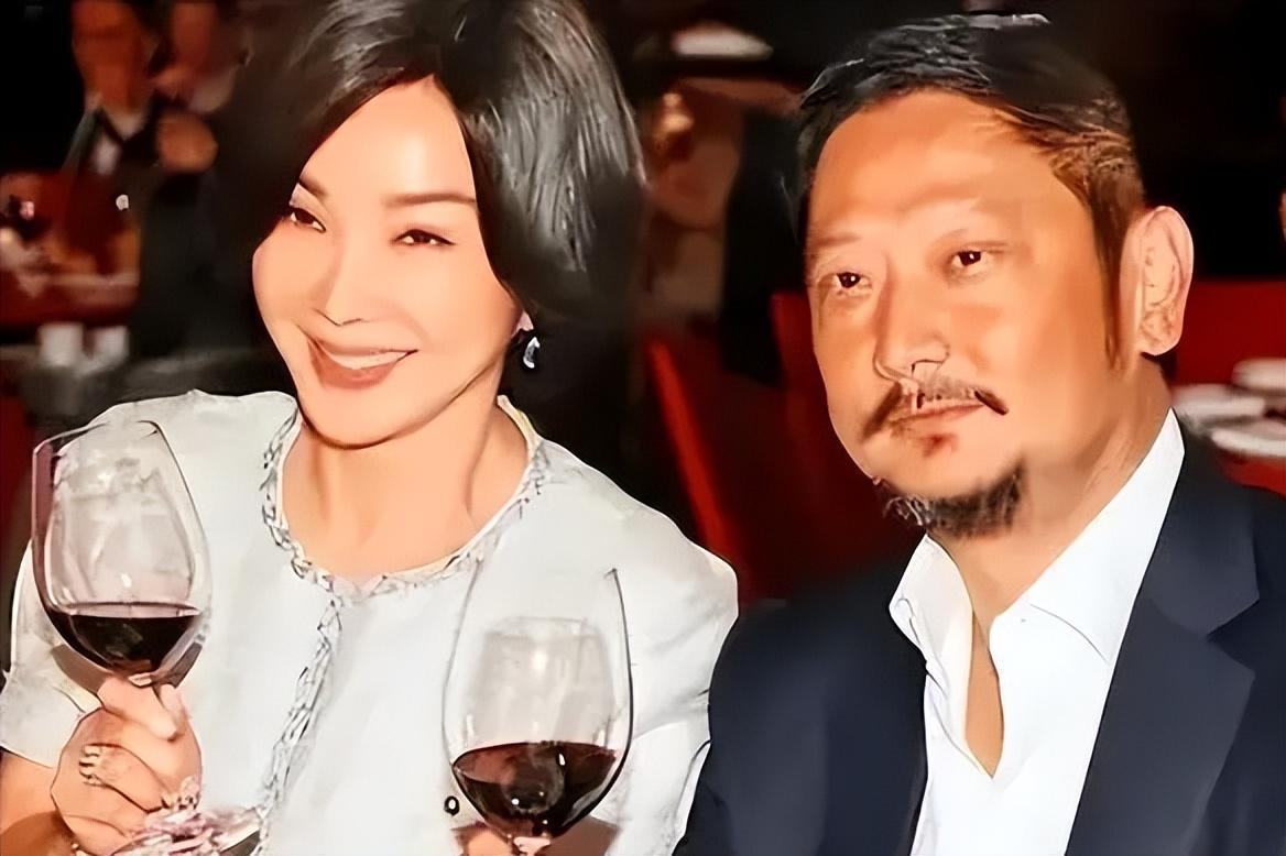 “亿万富婆”陈美凤：66岁身边仍追求者不断，现男友比她小30岁
